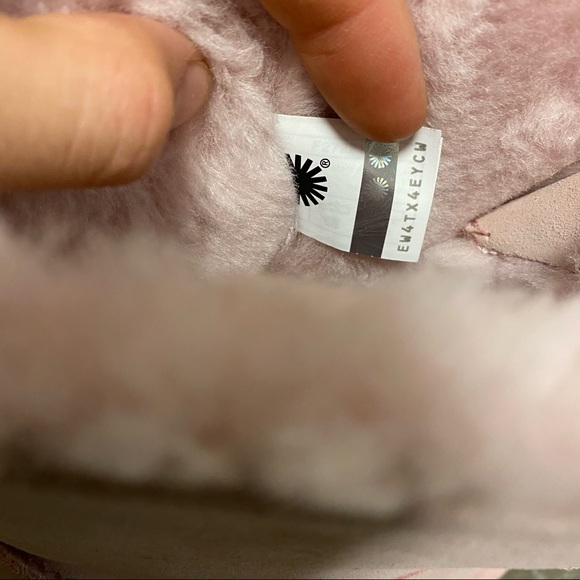 UGG | Mini Continuity Bow Boots In Pink Crystal Size 7 NEW In Box - Picture 7 of 10